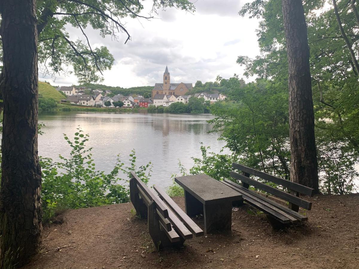 Ferienhaus Backesgarten Fuer 22 Personen Neichen Zewnętrze zdjęcie