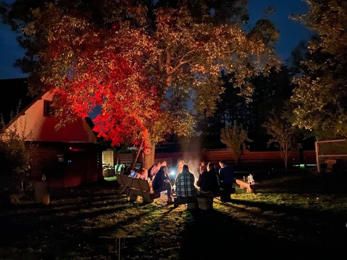 Ferienhaus Backesgarten Fuer 22 Personen Neichen Zewnętrze zdjęcie