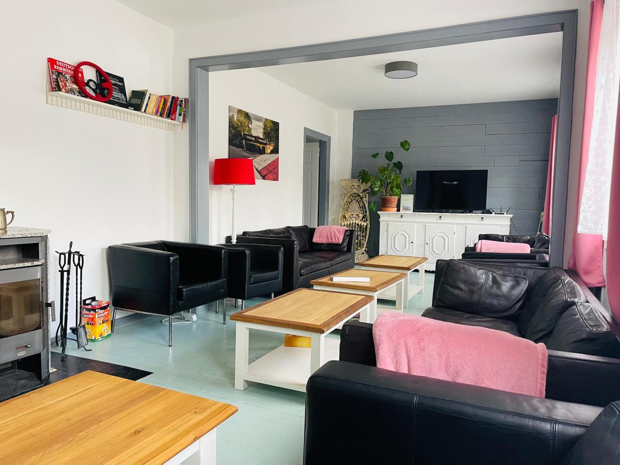 Ferienhaus Backesgarten Fuer 22 Personen Neichen Zewnętrze zdjęcie